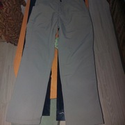 Spodnie narciarskie magą posłużyć na budowe