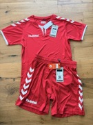 Hummel zestaw dziecięcy koszulka + spodenki rozmiar 140-152