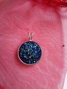 Zawieszka srebrna z niebieską druzą