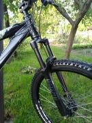 Rower MTB Felt Amortyzator przód i tył