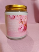 Świeca naturalna sojowa Dzień Babci zapach czarna porzeczka i róża 