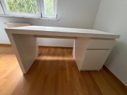 Biurko Ikea Malm białe z szafką 