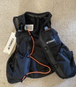 Adidas terrex Kamizelka do biegania z softflaskami. Rozmiar S