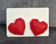 Kolczyki czerwone serca geometryczne