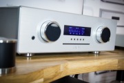 AVM Ovation CS 8.3 – All-in-one klasy premium 2 x 500 W [od ręki]