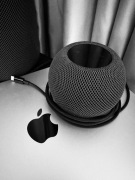 Apple HomePod mini stan idealny, bez śladów użytkowania