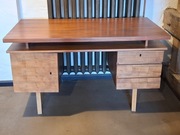 Biurko PRL po renowacji