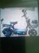 Skuter elektryczny 