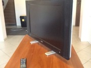 telewizor płaski Philips model 32PF3321/12