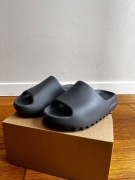Yeezy slides 37 slate grey z ostatniego dropu
