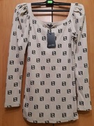 Bluzka na długi rękaw.