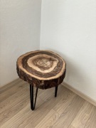 STOLIK DREWNIANY Z PLASTRA ORZECHA