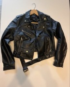 Ramoneska SINSAY 38 M z imitacji skóry