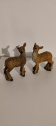 Komplet dwóch figurek sarenek o wysokości 15 cm