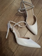 Szpilki białe, diamenciki 