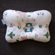 Poduszka dla niemowląt korygująca główkę Good Head obwód główki 37-44cm