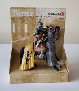 Schleich rycerz herbu Lwa z mieczem na koniu figurka unikat model wycofany