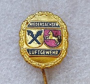 Złota Odznaka Honorowa za Łucznictwo. Dolnosaksoński Związek Strzelecki NRD