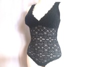 Body czarne Bluzka r. 36-38 ażur NOWE