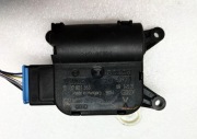 Silniczek nawiewu nagrzewnicy VW PASSAT B6 0 132 801 363