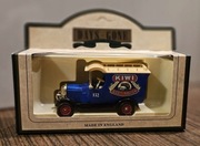 LLEDO Autko w pudelku 