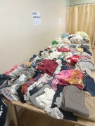 Sprzedam całe wyposażenie sklepu odzieżowego 