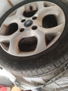 Opony  z alufelgami do Forda Fiesta letnie
