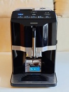 Ekspres ciśnieniowy do kawy i cappuccino SIEMENS EQ300  stan jak nowy