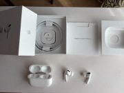 Apple AirPods Pro (1. gen) | Etui Lightning | Stan Idealny | Zestaw