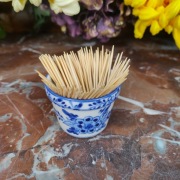 Ręcznie malowany pojemnik / wykałacznik / mini-osłonka - Delft Blue