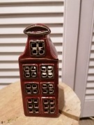 Figurka ceramiczna Kamieniczka