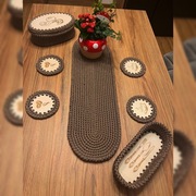 Komplet! Bieżnik, koszyczki i podkładki