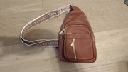 Nerka, saszetka damska na ramię, torba brązowa, plecak