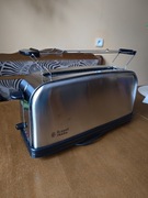 Toster Russell Hobbs