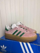 Używane buty damskie adidas gazelle bold pudrowe org 38