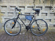 Rower cross trekking męski 28 cali Shimano, amortyzator RST nowe opony