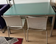 Stół i 4 krzesła firmy Calligaris