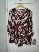 Brązowa luźna bluzka asymetryczna 52 falbany Catharan 