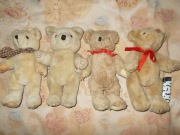 4 stare misie z obracanymi kończynami 