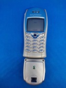Sony Ericsson T68i z aparatem na części