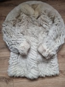 Piękne miękkie i puszyste futro Saga Fox Lis L