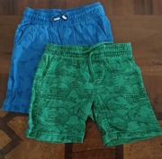 2 płócienne krótkie spodenki rozm. 110 Cool club i H&M