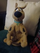 Skaczący Scooby-Doo maskotka interaktywna 