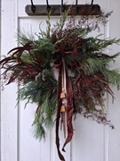 Zimowy naturalny wianek 55 cm wieniec żywy zielone gałązki Boże Narodzenie