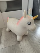 Gumowy skoczek dla dziewczynki