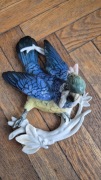 Karl Ens papuga porcelana aplikacja ścienna 