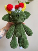 Ręcznie robiony pluszak Alien-Grzyb na szydełku