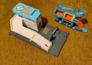 Dwa tory Hot Wheels Turbomyjnia Szpital