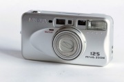Minolta Riva Zoom 125 – sprawny kompakt 35mm