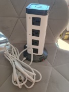 Przedłużacz sieciowy z 16 gniazdami 3 USB